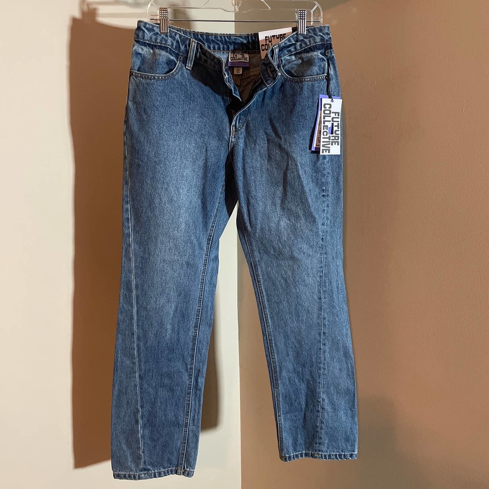 NWT Future Collective Women’s Size 8 Mid Rise Boyfriend Jeans Blue